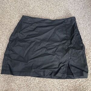 Chic Black Mini Skirt